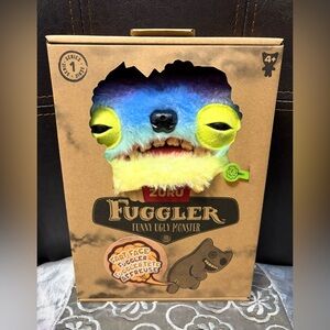 BNIB Zuru Fuggler Fart Face Fuggler - Wide Eyed Weirdo - 9” Plush
